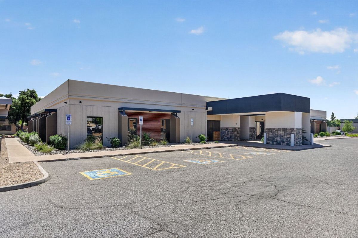 3131_W_Peoria_Ave_Phoenix_AZ_85029_USA-Exterior-HDR-003